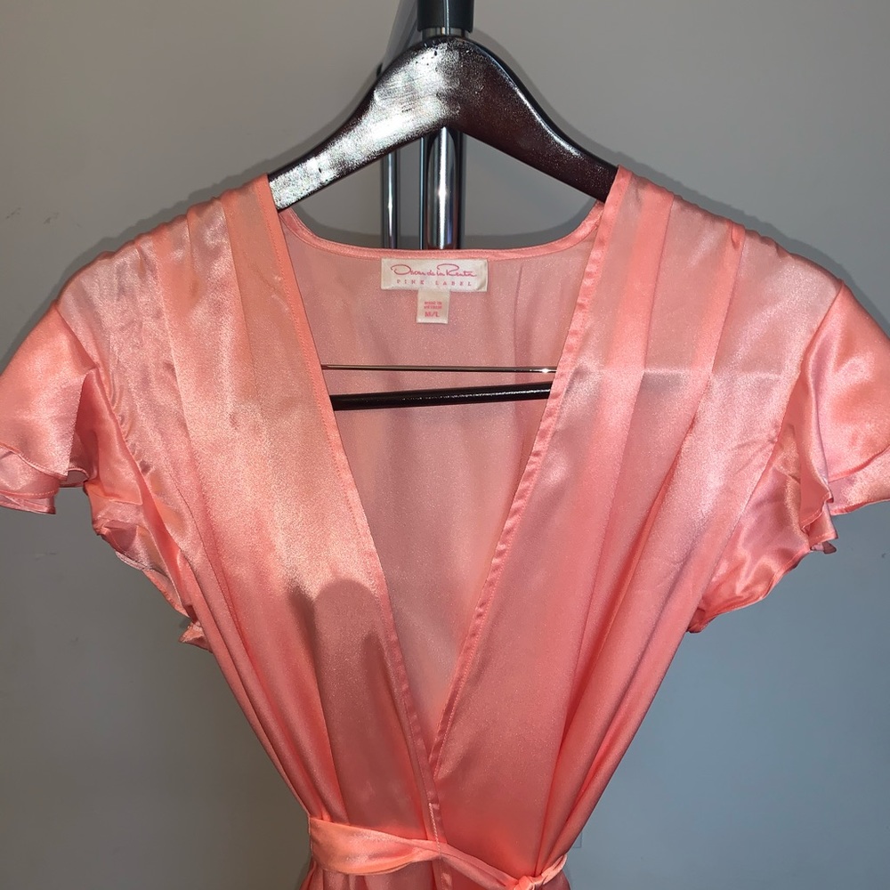 Oscar De La Renta Pink Label Ruffle Robe - Picture 2 of 3